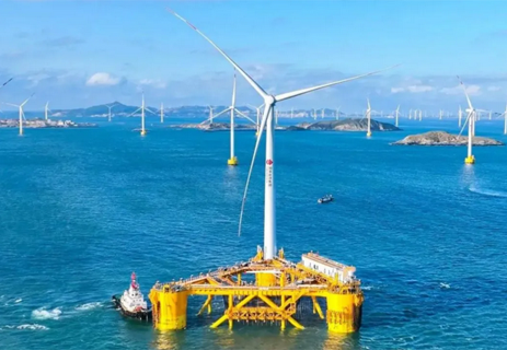 全球首座风渔融合浮式平台“国能共享号”通过验收 