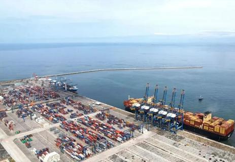 喀麦隆克里比深水港二期正式开港运营 